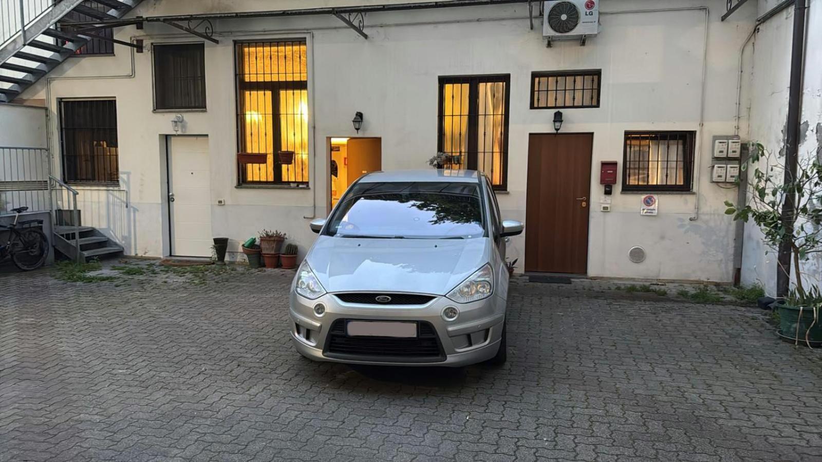 La Casa Nel Cortile-Free Parking Apartamento Milão Exterior foto